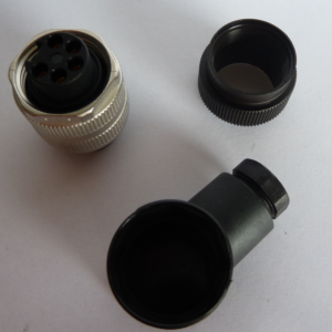 Kabeldose 7/8" gewinkelt